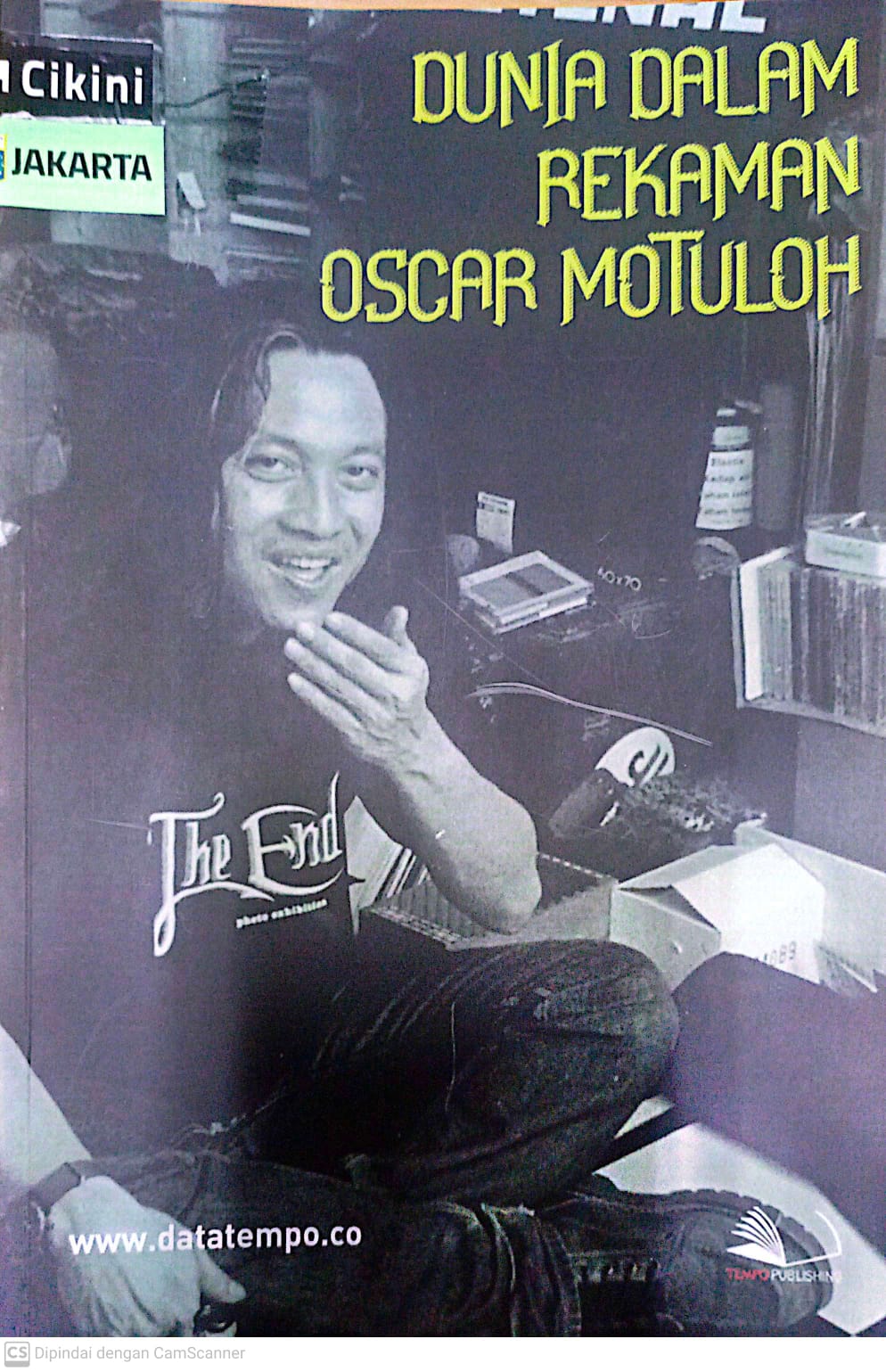 Dunia dalam rekaman Oscar Motuloh