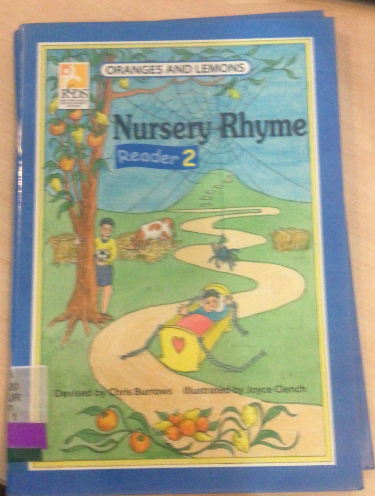 Oranges and Lemons : English for Beginners :  Nursery Rhyme : Reader 2