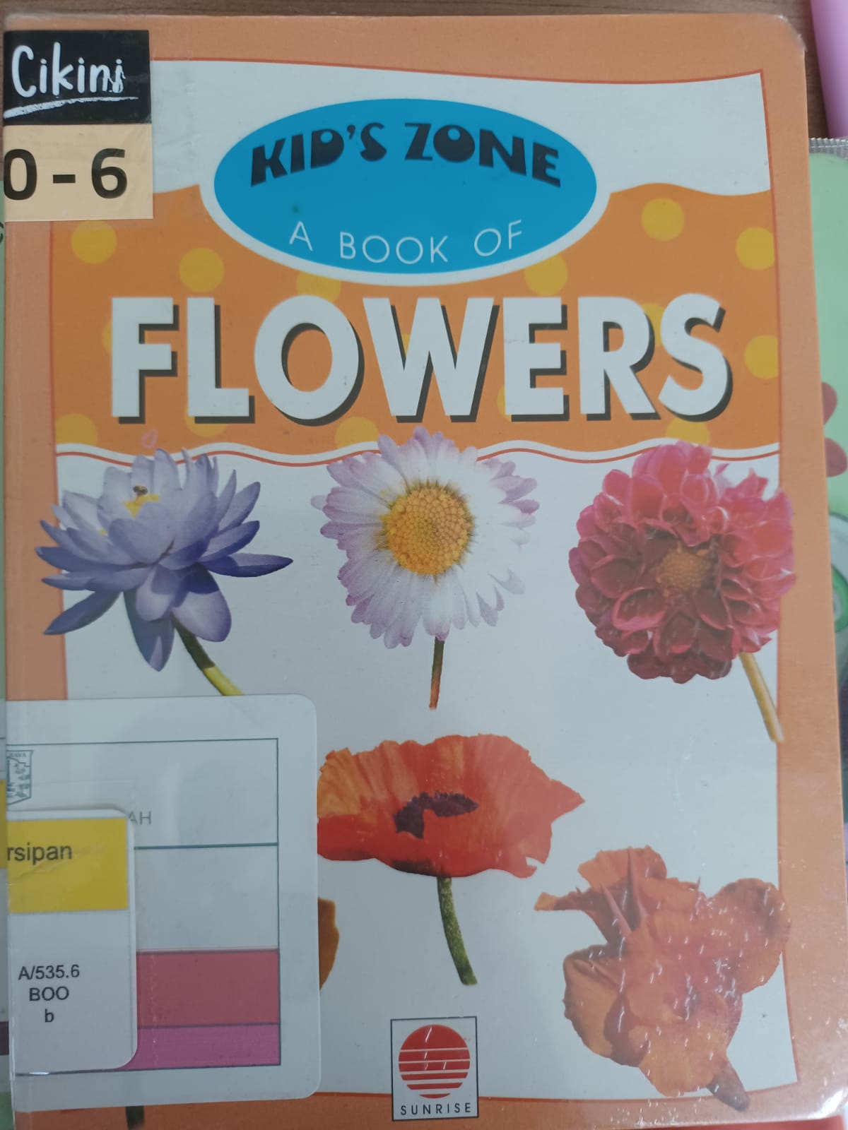 Kid's zone a book of flowers