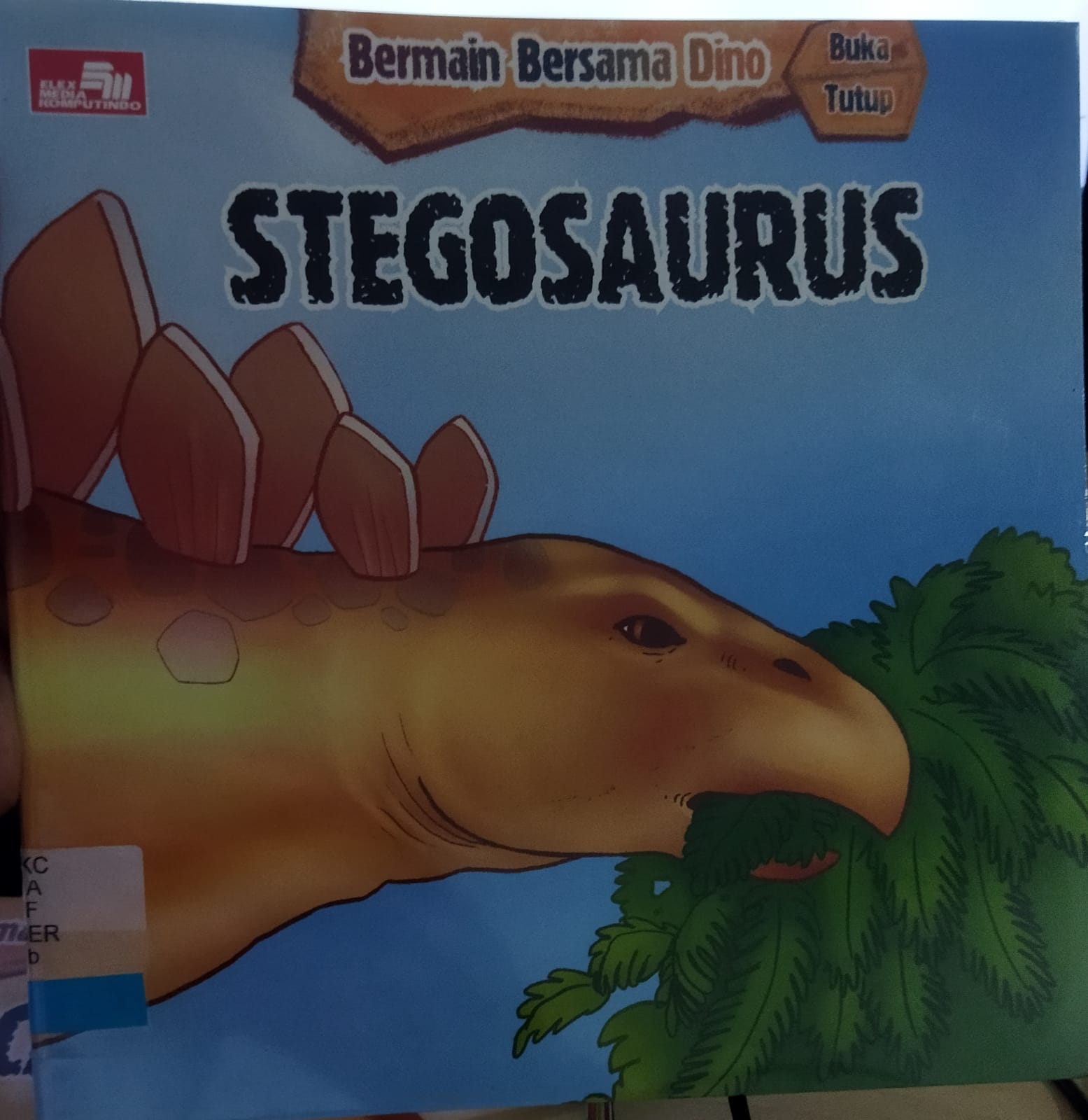 BERMAIN bersama dino stegosaurus